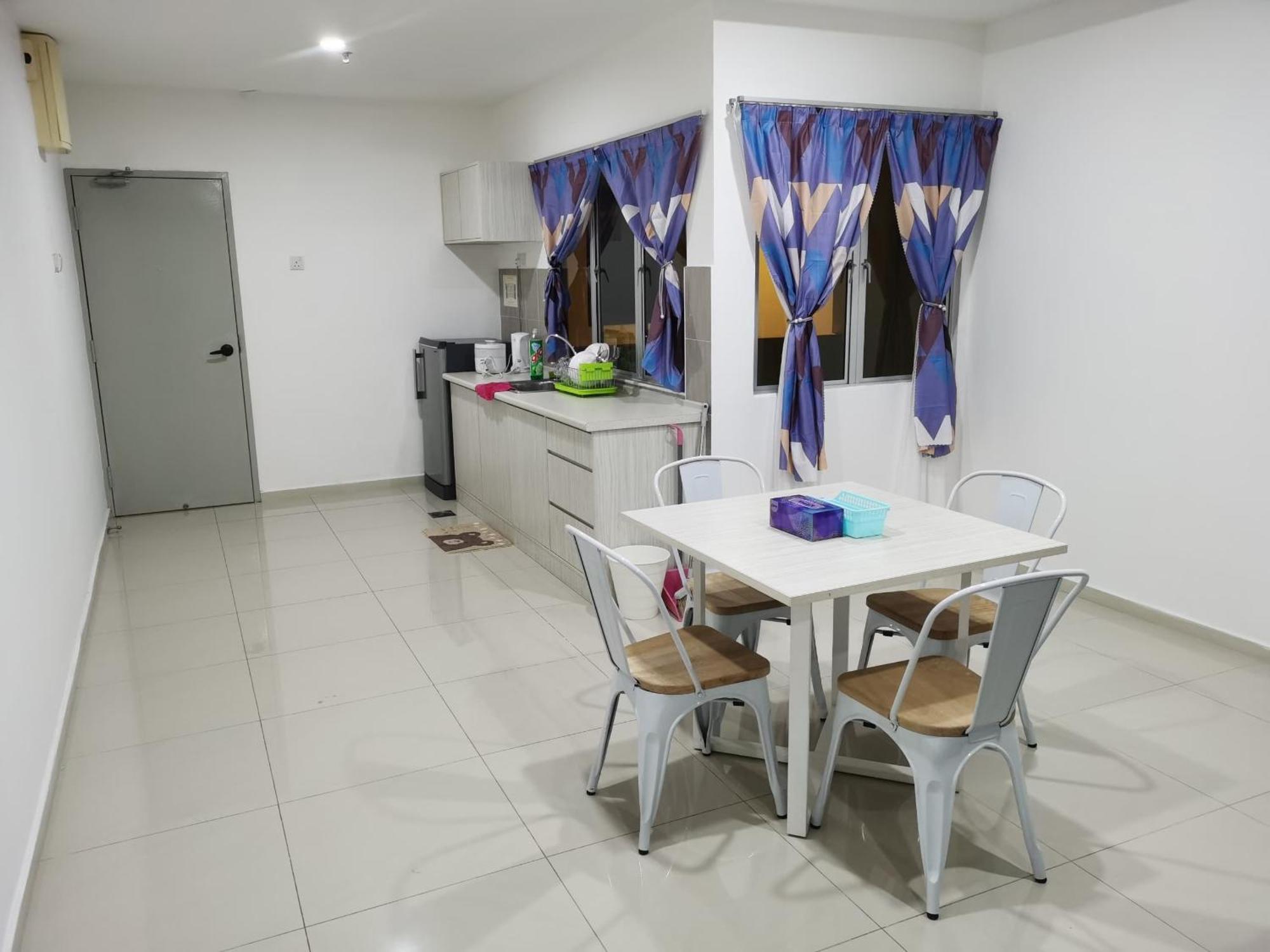 Marina Island Couple Home Stay Lumut Zewnętrze zdjęcie